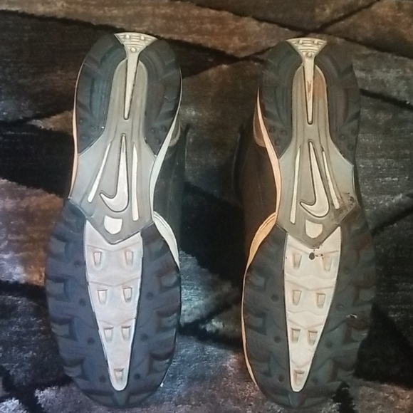 Cleats - Picture 4 of 6